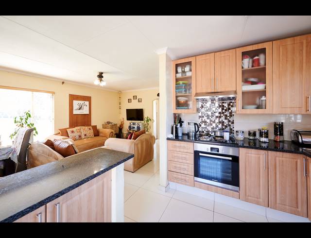 3 BEDROOM HOUSE FOR SALE IN VORNA VALLEY